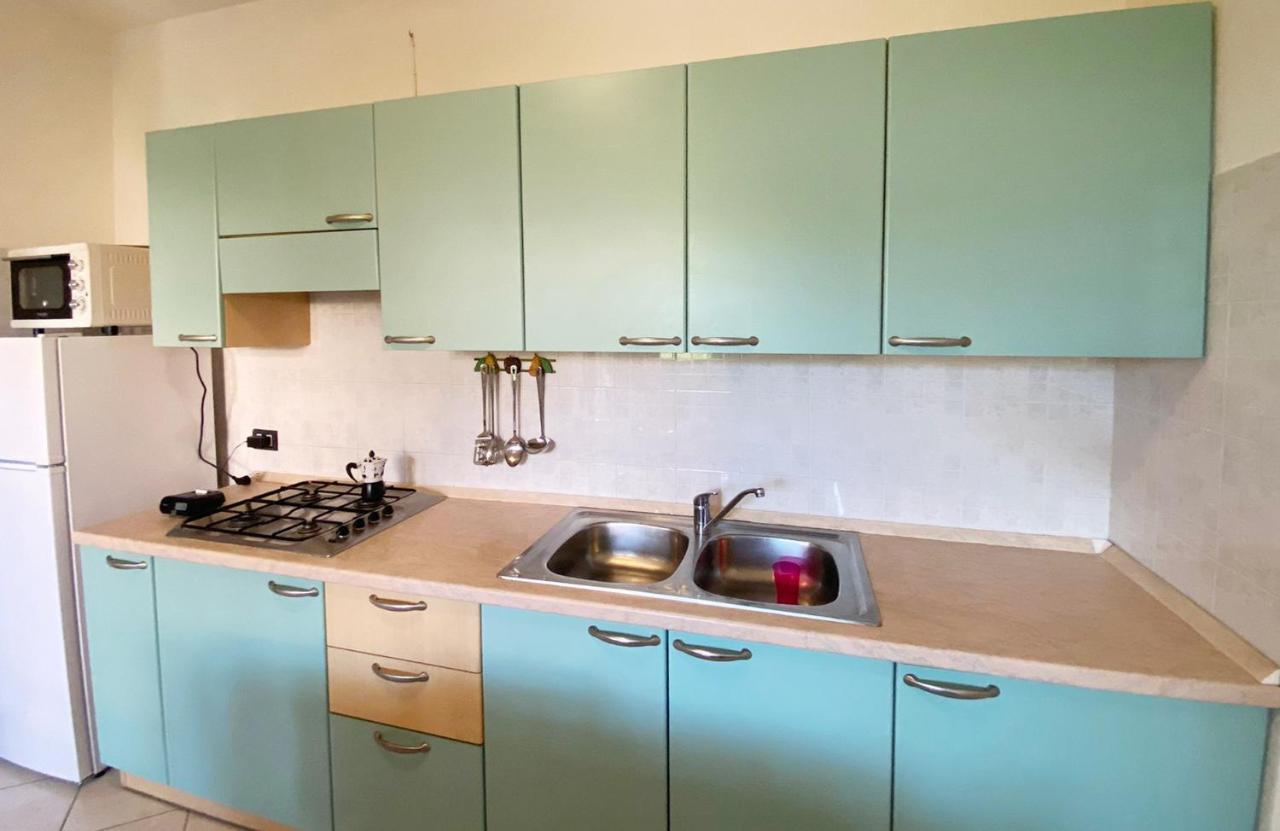 Apartment With Garden And Grill - Green Residence Sirmione デセンツァーノ・デル・ガルダ エクステリア 写真